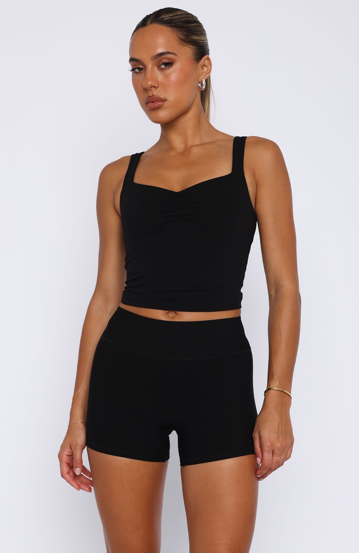 Shift Mid Rise Shorts 3.5 Black