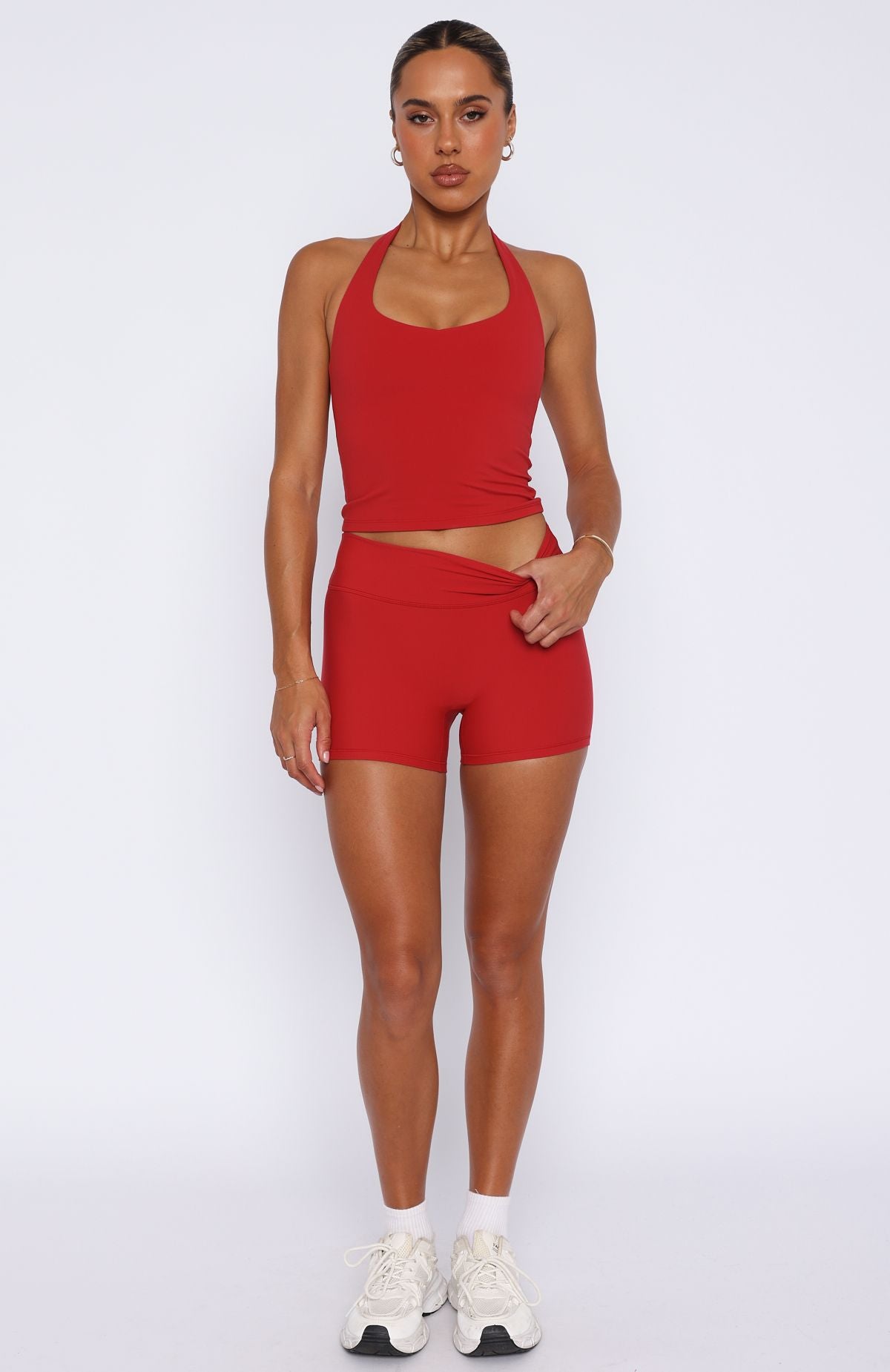 Shift Mid Rise Shorts 3.5 Cherry Red