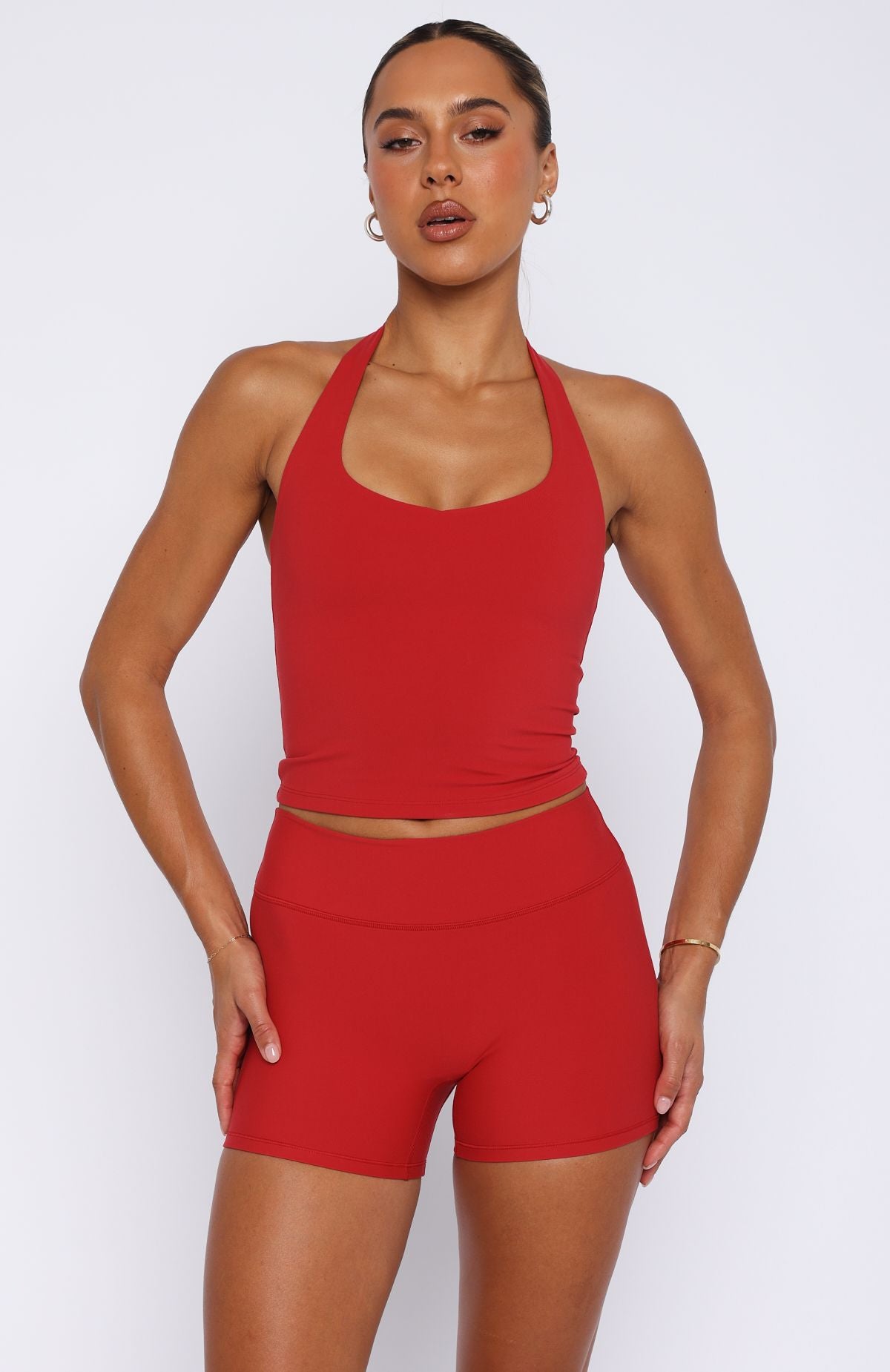 Shift Mid Rise Shorts 3.5 Cherry Red