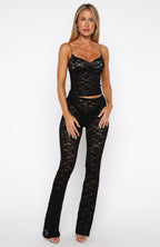 Weekend Escape Lace Top Black